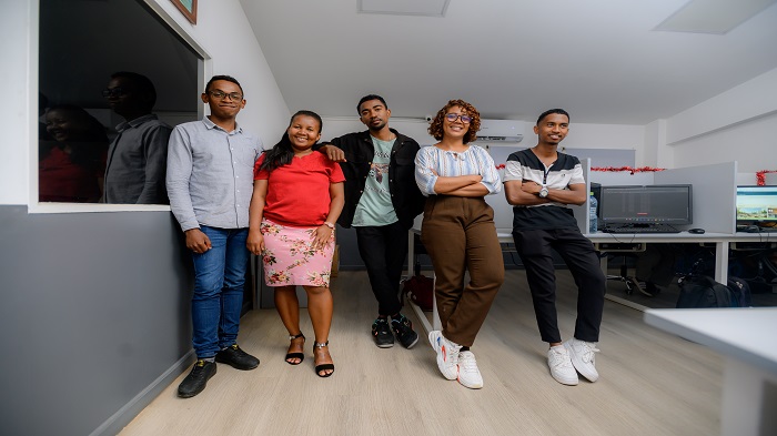 des collaborateurs chez Buro Services - gestion externalisée du personnel - Buro Services